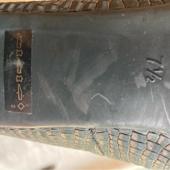 PETER KAISER Sz 7.5 UK Crocodile Style Pointy Toe Bow Short  Heel Leather Shoes - Picture 12 of 14